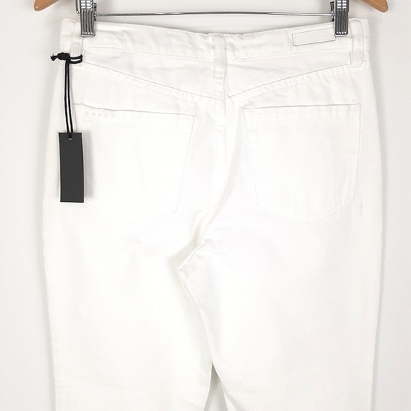 Blank NYC  Crop Jeans in White - Picture 5 of 9
